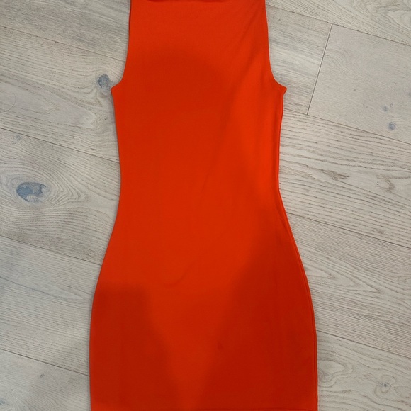 Aritzia Dresses & Skirts - Aritzia Bold Orange Mini Dress